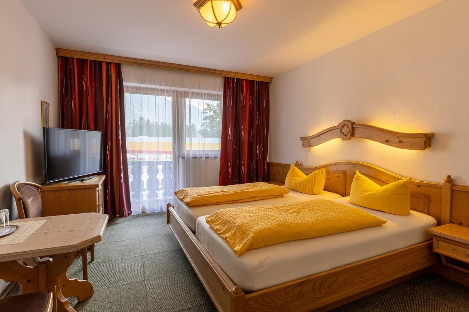 Hotel Alpenhof Oberau  Exterior photo